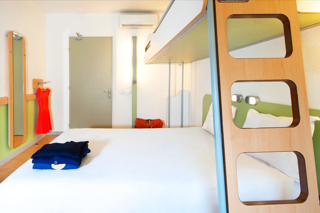 Hotel Ibis Budget Nantes Nord St Herblain Сен-Эрблен Номер фото